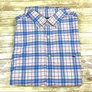Sold Vineyard vines performance classic fit shirt